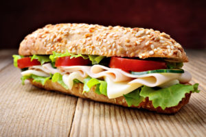 panino sandwich prosciutto formaggio pomodoro lattuga