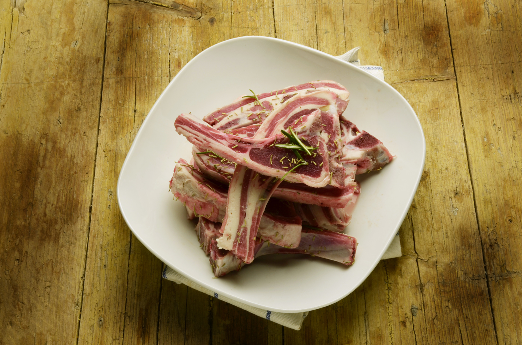 costine di agnello carne cruda