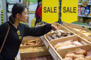 pane, supermercato sconti dolci pane carboidrati