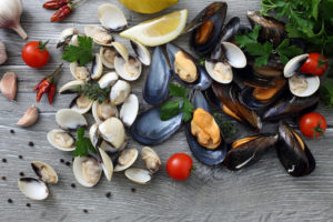 frutti di mare cozze e vongole molluschi