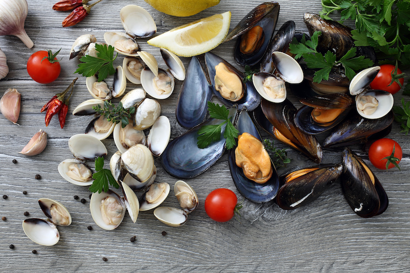 frutti di mare cozze e vongole molluschi