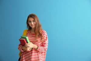 ragazza libri università corso master