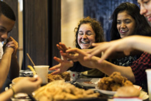 obesità sovrappeso diete ragazzi adolescenti