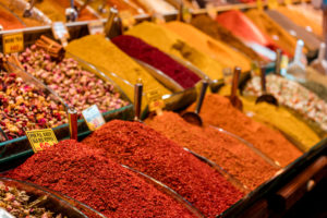 mercato delle spezie in Medio Oriente