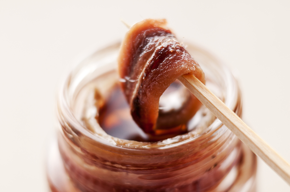 Vasetto di alici o acciughe in olio