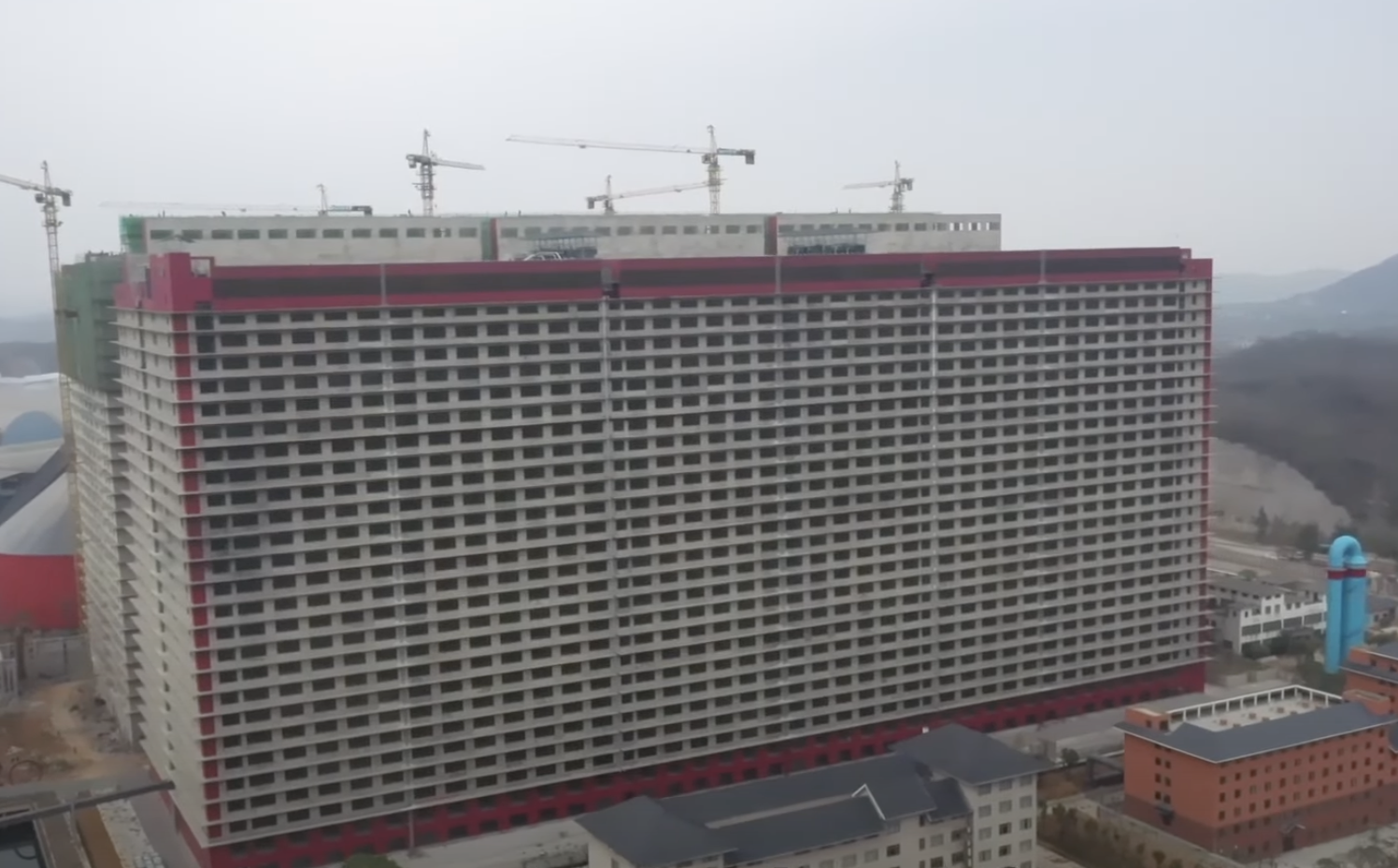 Hubei Zhongxin Kaiwei Modern Animal Husbandry ezhou allevamento maiali cina intensivo