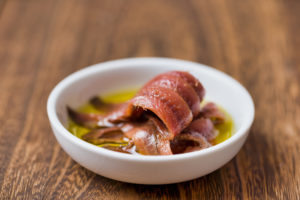 filetti di acciughe pesce conserve olio di oliva