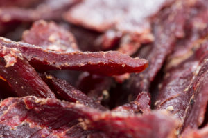 Sfilacci di carne rossa essiccata, beef jerky