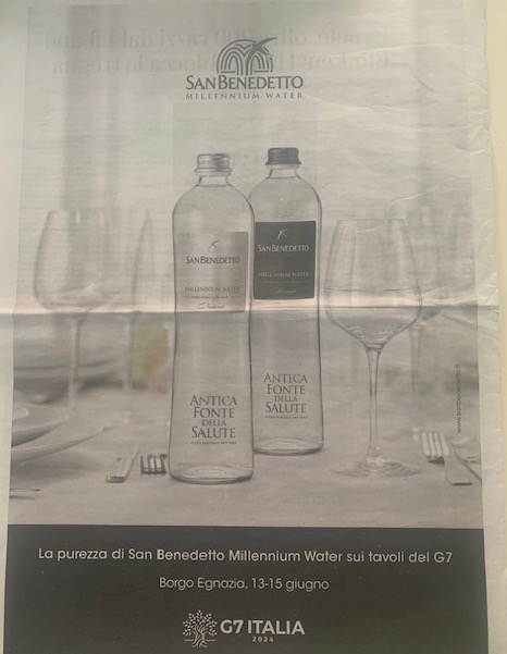 Acqua minerale san Benedetto 