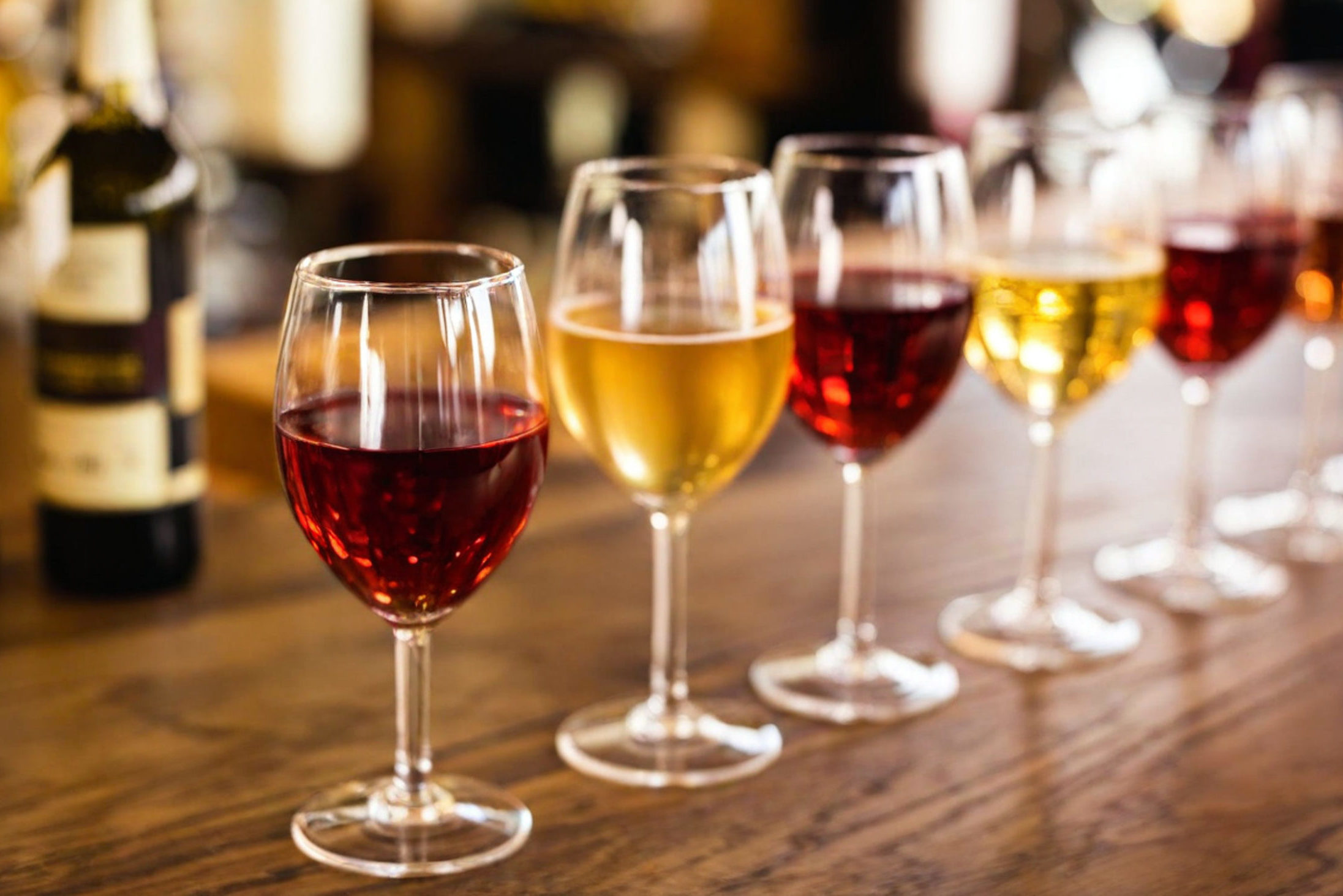 vino alcol bar bicchieri di vetro alcolici vini dealcolati alcol