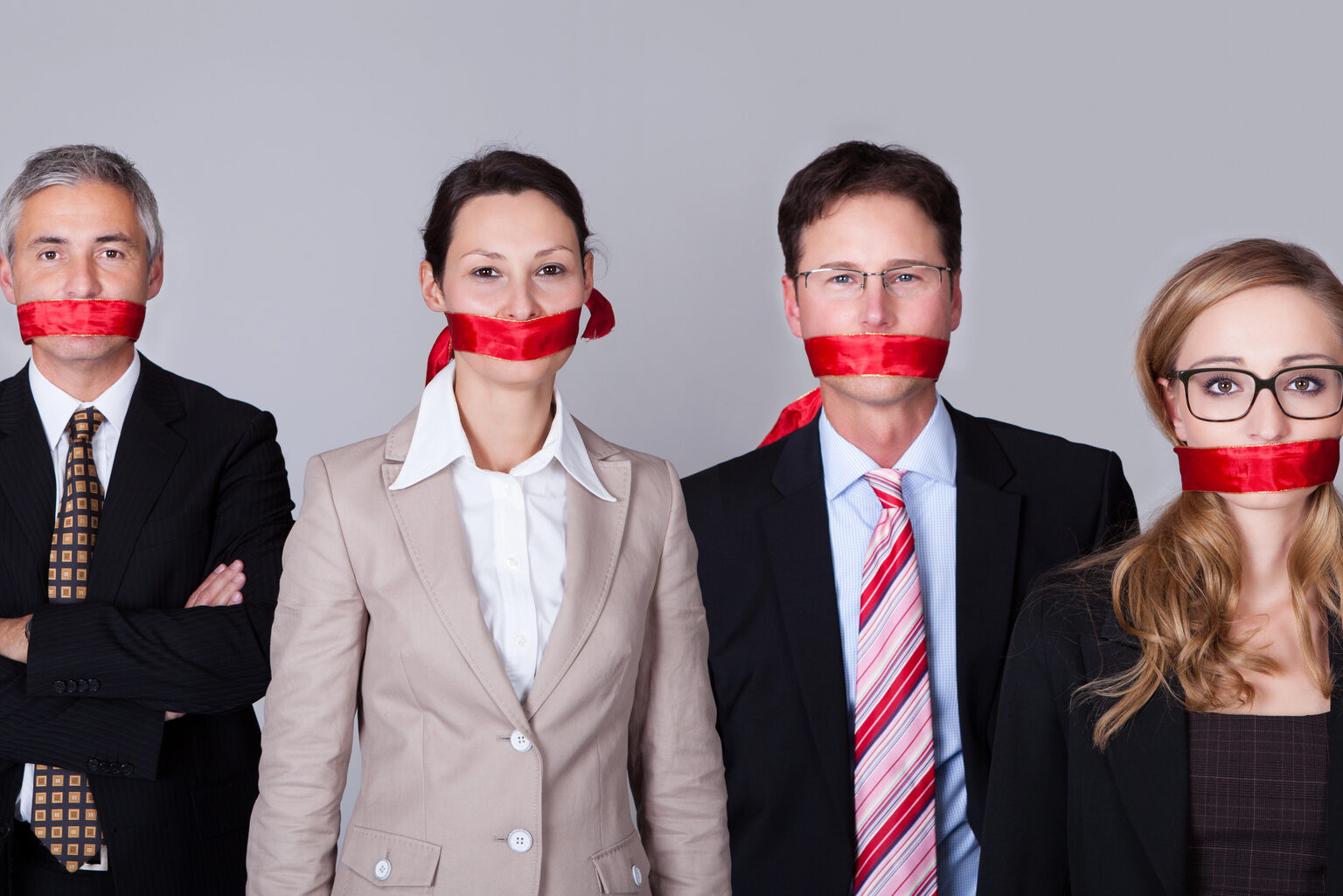 bavaglio censura Depositphotos_18598363_L