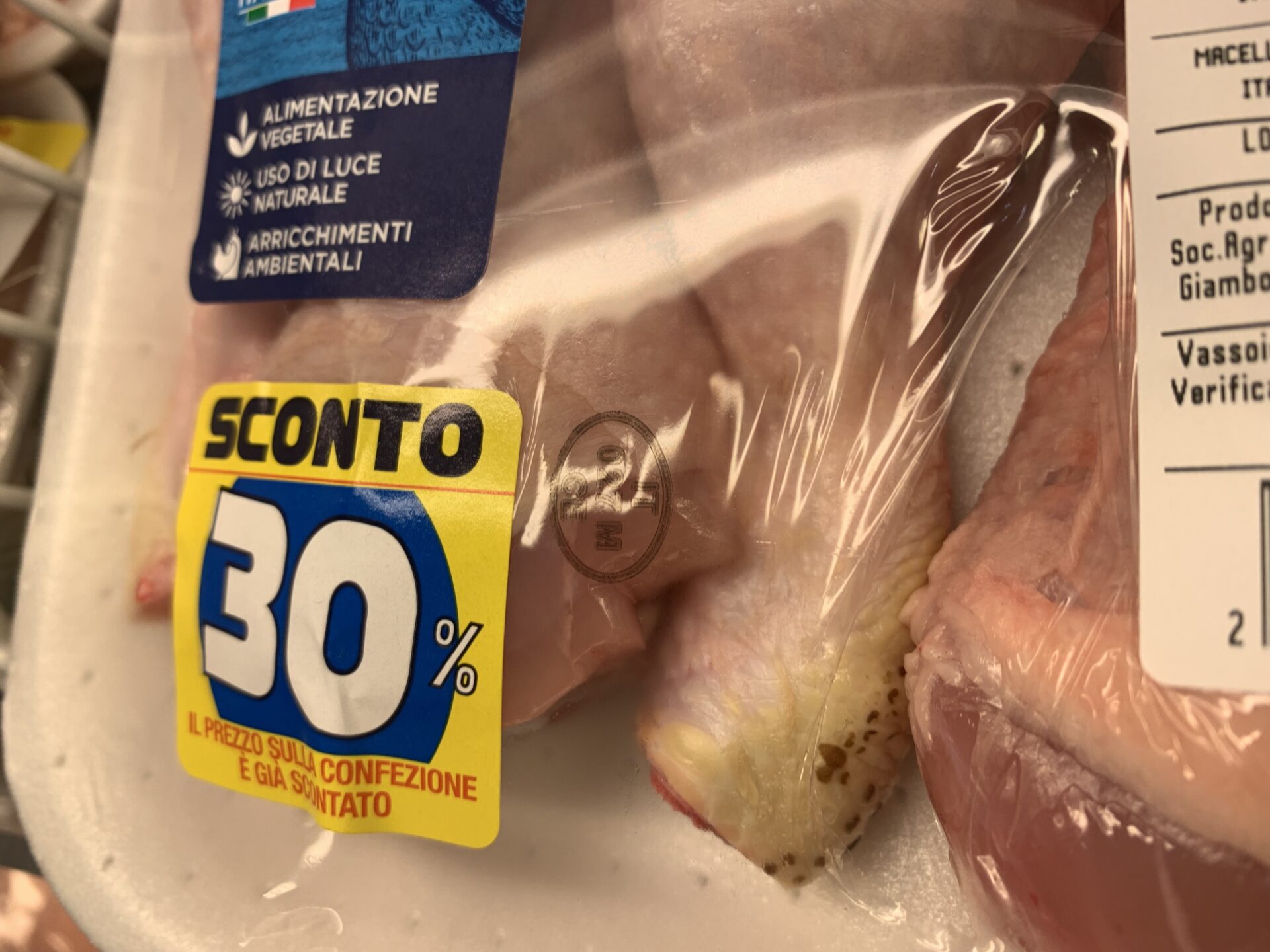 Polli Esselunga con ustioni al garretto 